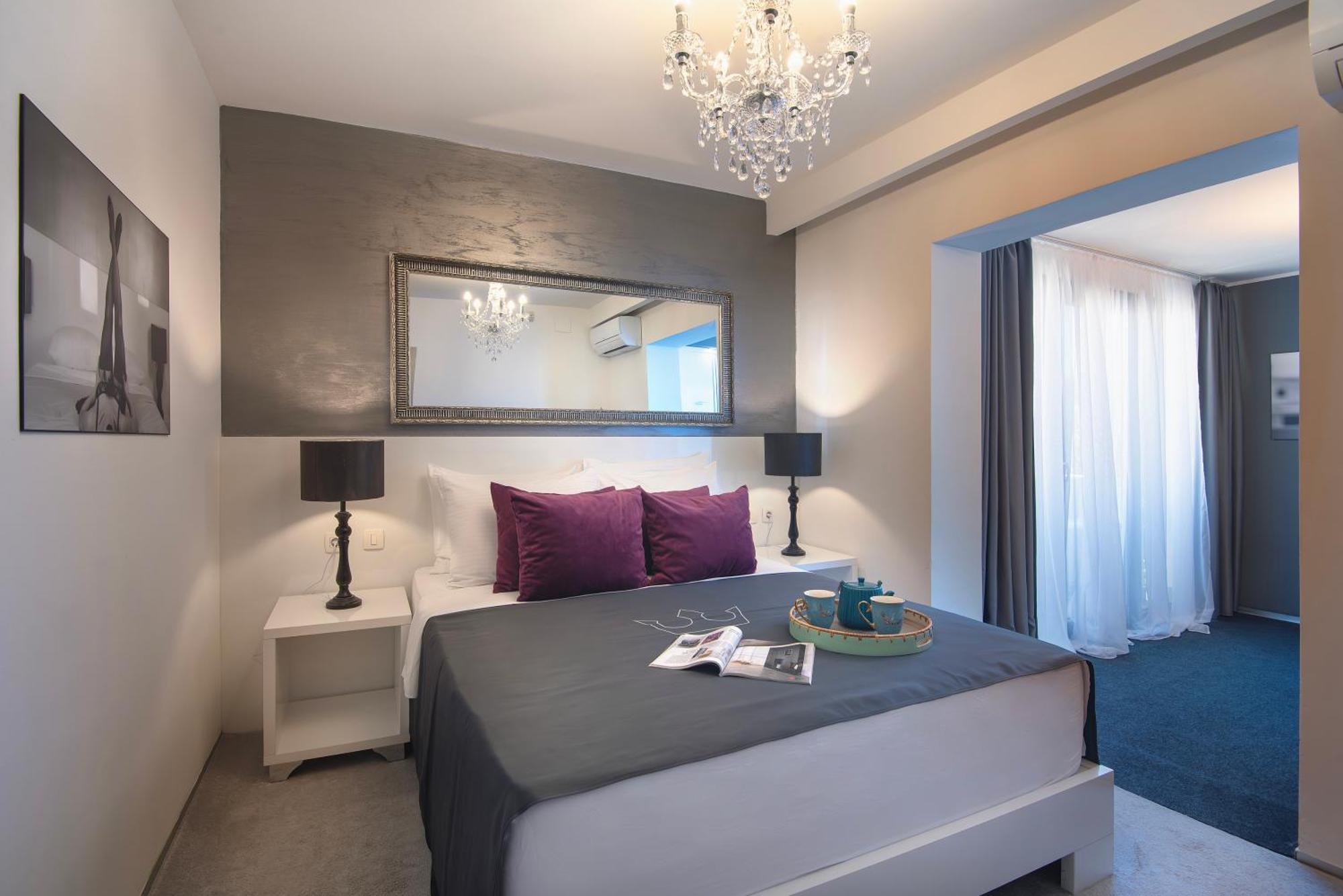 Boutique Hotel Chevalier By Bura Hotels - Adults Only เมดูลิน ภายนอก รูปภาพ