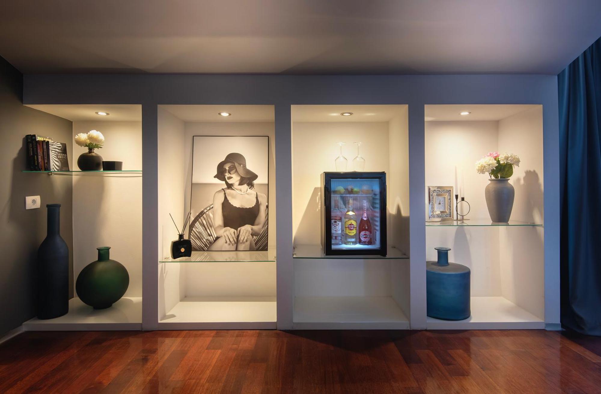Boutique Hotel Chevalier By Bura Hotels - Adults Only เมดูลิน ภายนอก รูปภาพ