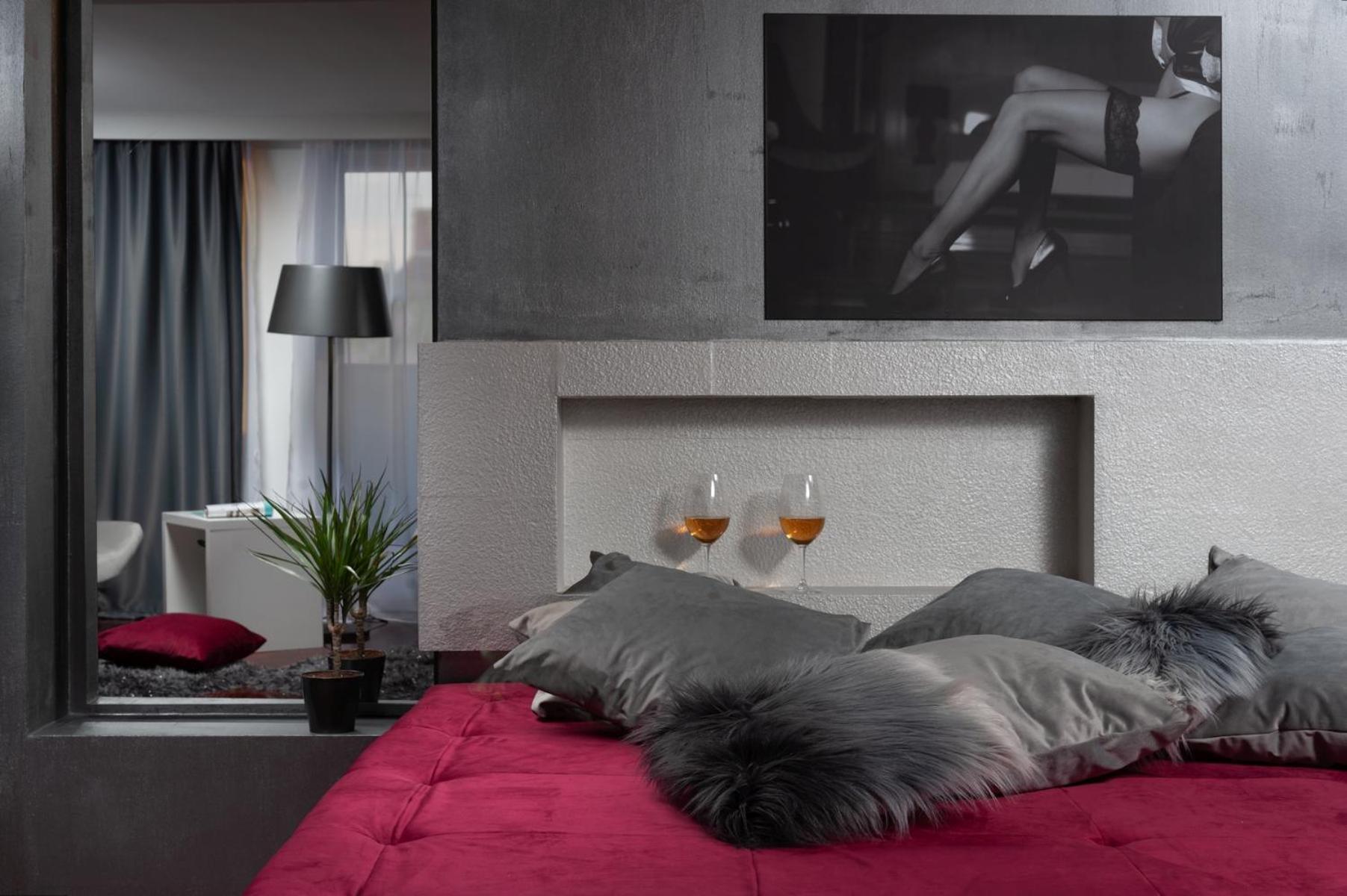 Boutique Hotel Chevalier By Bura Hotels - Adults Only เมดูลิน ภายนอก รูปภาพ